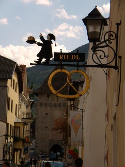  Glorenza  