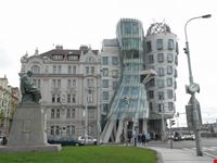 the dancing house.