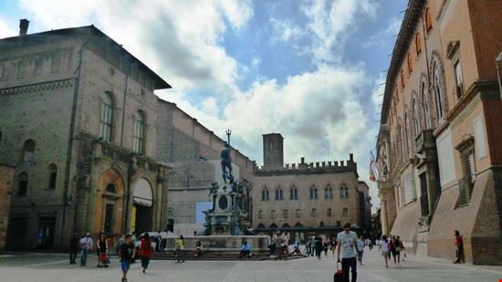 Fontana di Nettuno  Bologna  