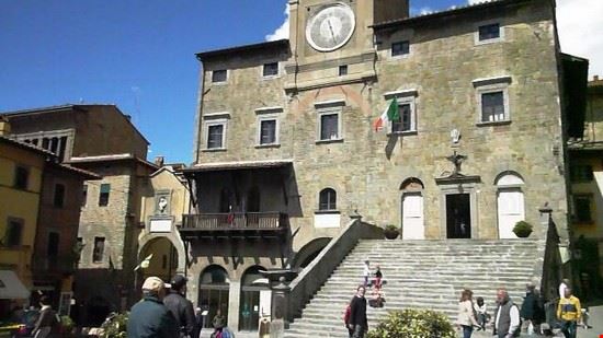  Cortona  