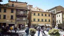 in giro per il paese cortona
