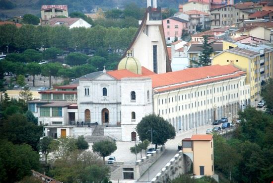  Foto aerea del santuario di san Gerardo che accoglie ogni anno circa 1 milione di pellegrini  