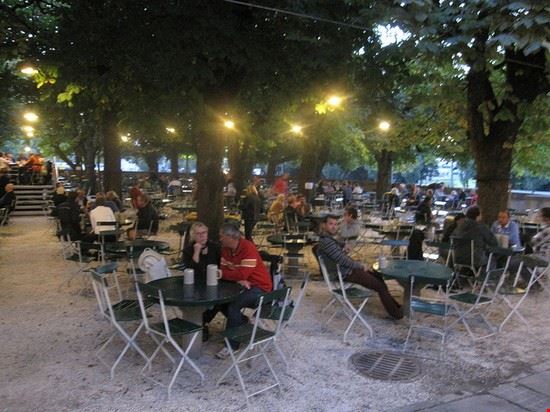 Birreria Augustiner - Il biergarten della birreria Augustiner - ©Bernt Rostad - ©Bernt Rostad - CC BY 2.0