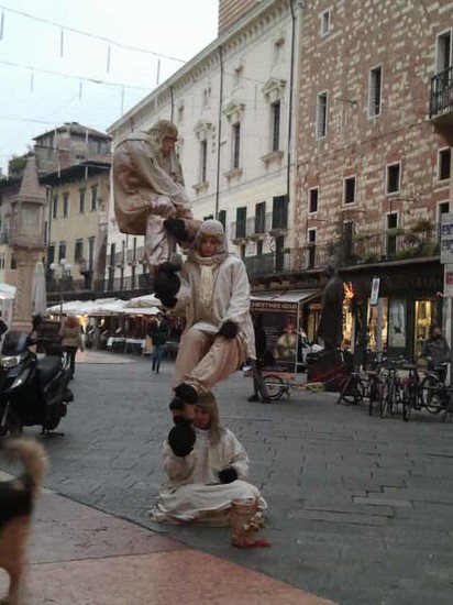 ARTISTI DI STRADA