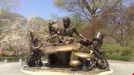 alice nel paese delle meraviglie-central park ny new york
