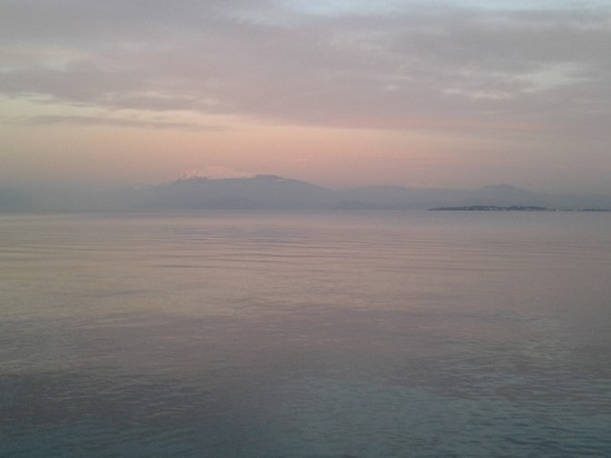tramonto sul lago