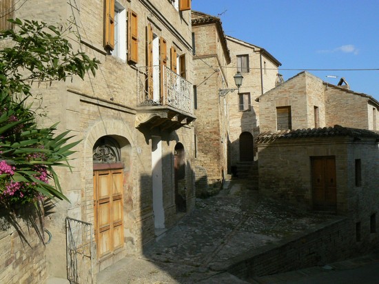 Monte Vidon Combatte case