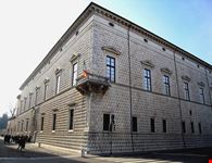 ferrara palazzo dei diamanti