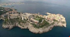 Gaeta Medioevale e la Fotezza.