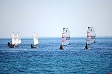 tutti in gruppo