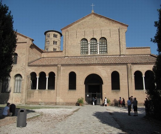 Facciata di Sant' Apollinare in Classe