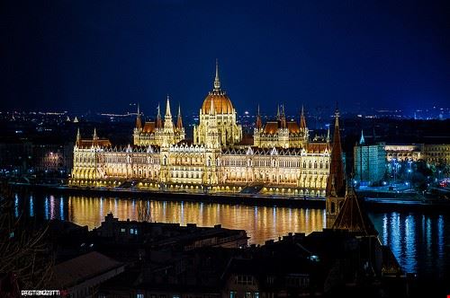 Parlamento Budapest furanda - Attribution-NonCommercial-NoDerivs (http://creativecommons.org/licenses/by-nc-nd/2.0/) furanda
