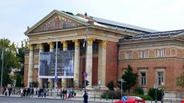budapest galleria d arte mucsarnok