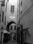 via pia vicoli savona