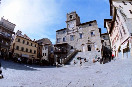 Cortona Guida Turistica