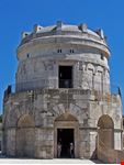 ravenna mausoleum des theoderich