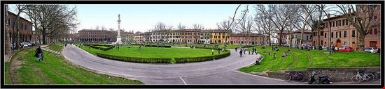ferrara piazza ariostea