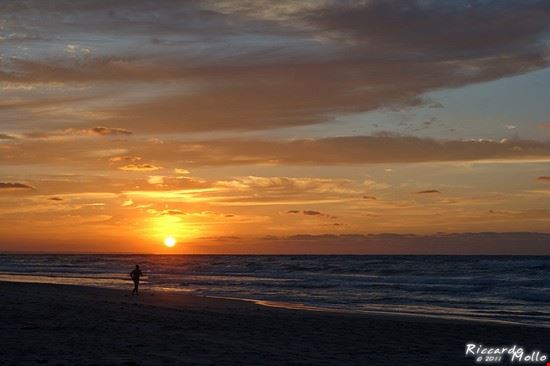  Tramonto visto da una spiaggia di Varadero, Cuba  