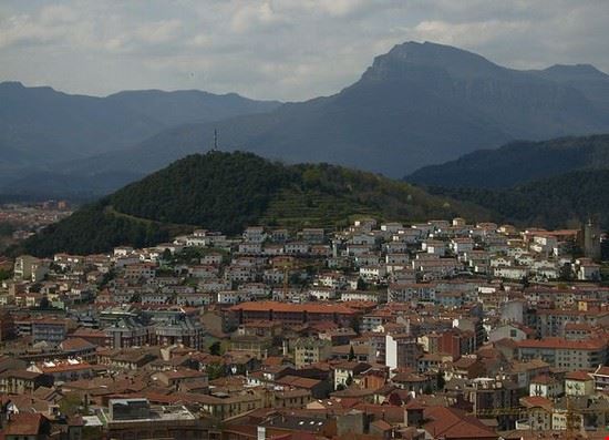  Olot puigalder - (CC BY-SA 3.0) puigalder