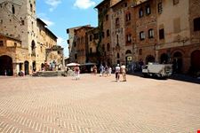 Piazza della Cisterna