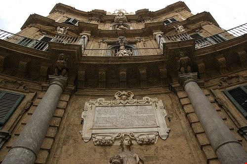 Vigliena Square Palermo Allie_Caulfield - Attribution License (http://creativecommons.org/licenses/by/2.0/) Allie_Caulfield