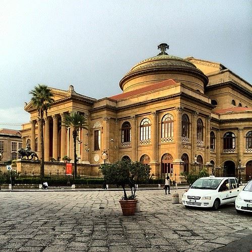  Palermo flapic - Attribution-NonCommercial-ShareAlike (http://creativecommons.org/licenses/by-nc-sa/2.0/) flapic