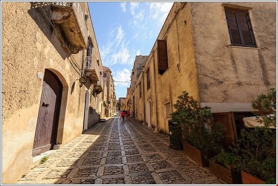 Vicoli - Vicoli - ©Jos Dielis - ©Jos Dielis - CC BY 2.0