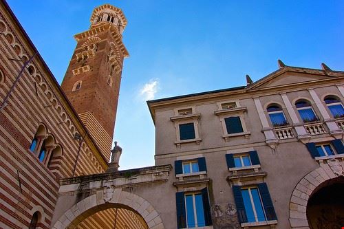 Torre dei Lamberti Verona Giacomo Frega - Attribution-NonCommercial-NoDerivs (http://creativecommons.org/licenses/by-nc-nd/2.0/) Giacomo Frega
