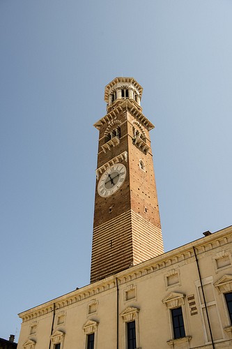  torre dei lamberti