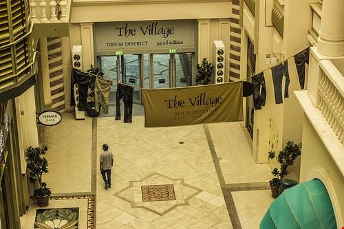 Dubai Mall Dubai jepoytornakya - Attribution-NonCommercial-NoDerivs (http://creativecommons.org/licenses/by-nc-nd/2.0/) jepoytornakya