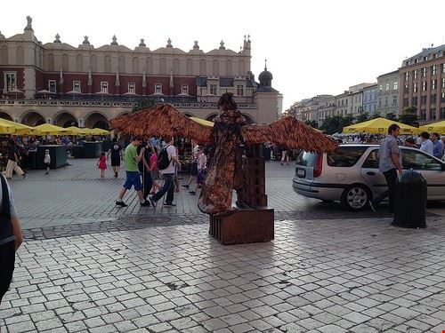 Rynek Glowny - kmardahl - kmardahl - Attribution-ShareAlike License (http://creativecommons.org/licenses/by-sa/2.0/)