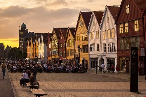 Bryggen Bergen NykO18 - Attribution-NonCommercial-ShareAlike (http://creativecommons.org/licenses/by-nc-sa/2.0/) NykO18