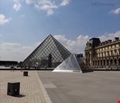  pyramide du louvre