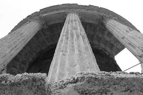 Villa Gregoriana Tivoli Gabriele Tudico - Attribution-NonCommercial-ShareAlike (http://creativecommons.org/licenses/by-nc-sa/2.0/) Gabriele Tudico
