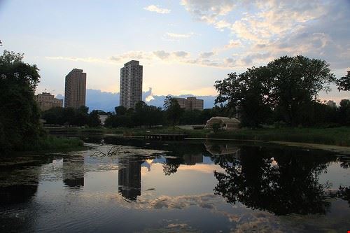 Lincoln Park - danxoneil - danxoneil - Attribution License (http://creativecommons.org/licenses/by/2.0/)