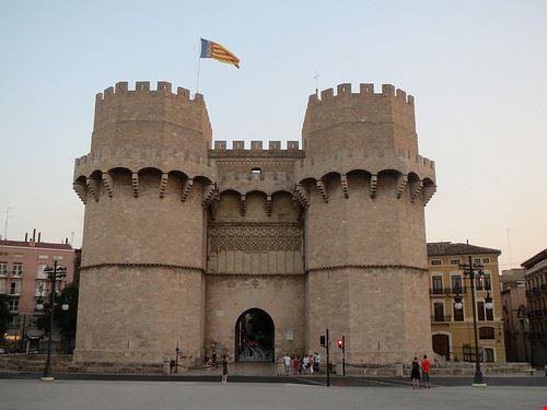 Torres de Serranos Valencia Carquinyol - Attribution-ShareAlike License (http://creativecommons.org/licenses/by-sa/2.0/) Carquinyol