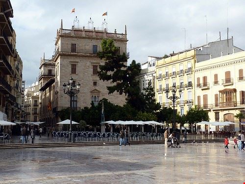 Plaza de la Virgen Valencia Rafael del Pino - Attribution-NonCommercial-ShareAlike (http://creativecommons.org/licenses/by-nc-sa/2.0/) Rafael del Pino