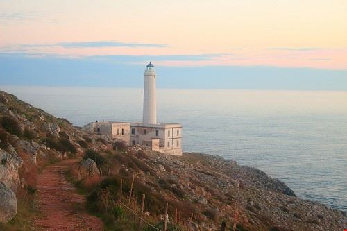 Il Faro di Punta Palascia   Otranto lucioluci - Attribution-NonCommercial-ShareAlike (http://creativecommons.org/licenses/by-nc-sa/2.0/) lucioluci