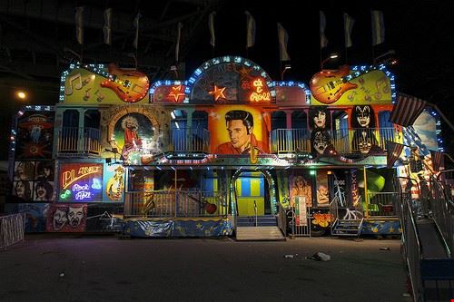  New York MattBritt00 - Attribution-NonCommercial-ShareAlike (http://creativecommons.org/licenses/by-nc-sa/2.0/) MattBritt00