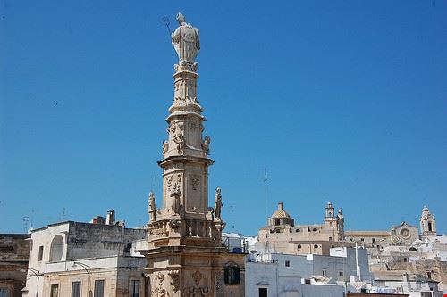  Ostuni elisa2046 - Attribution-NonCommercial (http://creativecommons.org/licenses/by-nc/2.0/) elisa2046