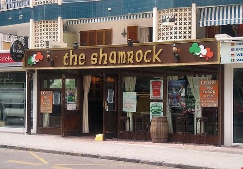 Shamrock Inn - SteHLiverpool - SteHLiverpool - Attribution-NonCommercial-NoDerivs (http://creativecommons.org/licenses/by-nc-nd/2.0/)