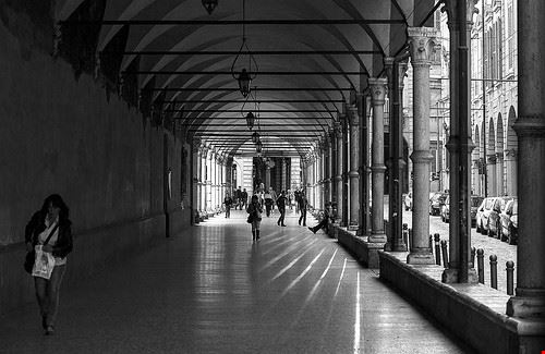  Bologna Audringje - Attribution-NonCommercial-ShareAlike (http://creativecommons.org/licenses/by-nc-sa/2.0/) Audringje