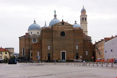 Santa Giustina's Abbey Padua Birnardo - Attribution-NonCommercial-ShareAlike (http://creativecommons.org/licenses/by-nc-sa/2.0/) Birnardo