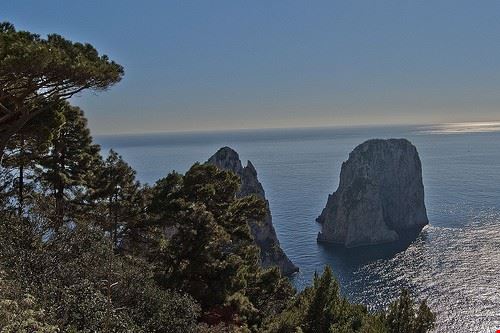 Punta Tragara Capri Phlegrean - Attribution-NonCommercial-ShareAlike (http://creativecommons.org/licenses/by-nc-sa/2.0/) Phlegrean