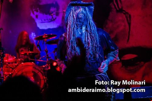 Razzmatazz - Ray Molinari - Ray Molinari - Attribution-NonCommercial-NoDerivs (http://creativecommons.org/licenses/by-nc-nd/2.0/)