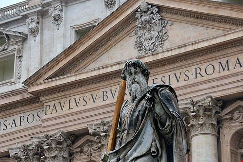 St Peter's Basilica Rome HBarrison - Attribution-ShareAlike License (http://creativecommons.org/licenses/by-sa/2.0/) HBarrison