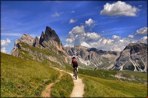  Alpe di Siusi Luigi_Alesi - Attribution-NonCommercial (http://creativecommons.org/licenses/by-nc/2.0/) Luigi_Alesi