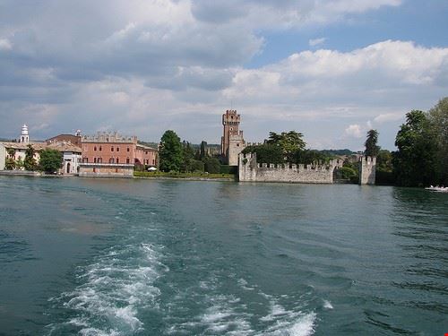  Riva del Garda antonio.scardinale - Attribution-NonCommercial-ShareAlike (http://creativecommons.org/licenses/by-nc-sa/2.0/) antonio.scardinale