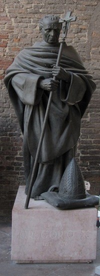 Statua di Papa Gregorio X