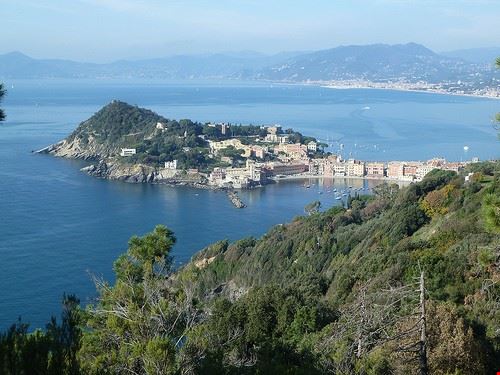 Passeggiata Punta Manara - vengomatto - vengomatto - Attribution-ShareAlike License (http://creativecommons.org/licenses/by-sa/2.0/)